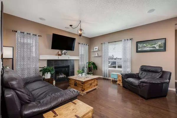 Airdrie, AB T4B 0K9,300 Prairie Springs CRES SW