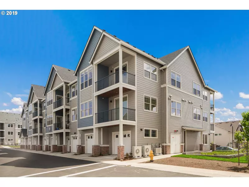 16322 NW Chadwick WAY #205, Portland, OR 97229