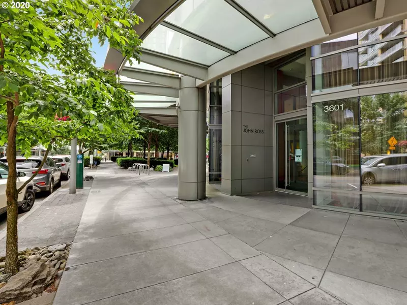 3601 S RIVER PKWY #1318, Portland, OR 97239