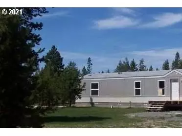 8859 SPLIT RAIL RD, La Pine, OR 97739