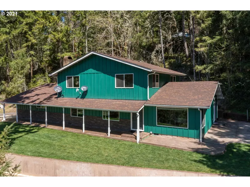 39145 Eagles Rest RD, Dexter, OR 97431