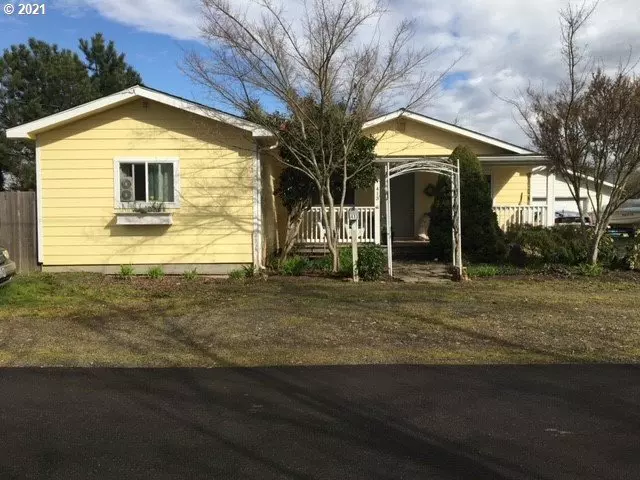 413 E DODGE ST, Lebanon, OR 97355