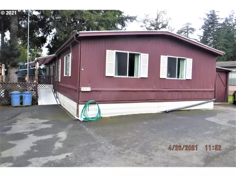 467 SHOREPINES PL, Coos Bay, OR 97420