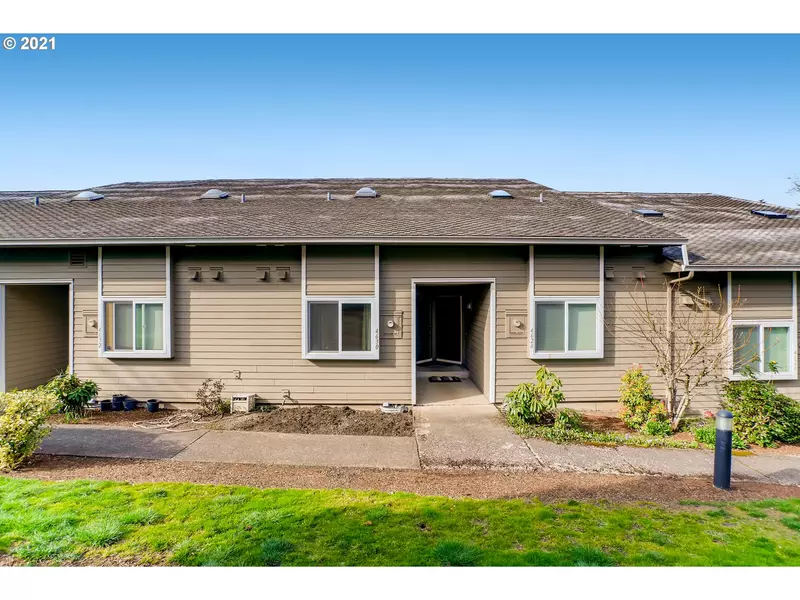 4630 SW COMUS PL ## 5-E, Portland, OR 97219