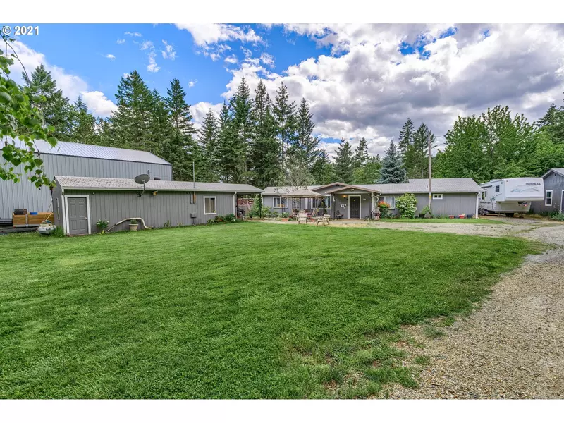 5461 RIVERBANKS RD, Grants Pass, OR 97527