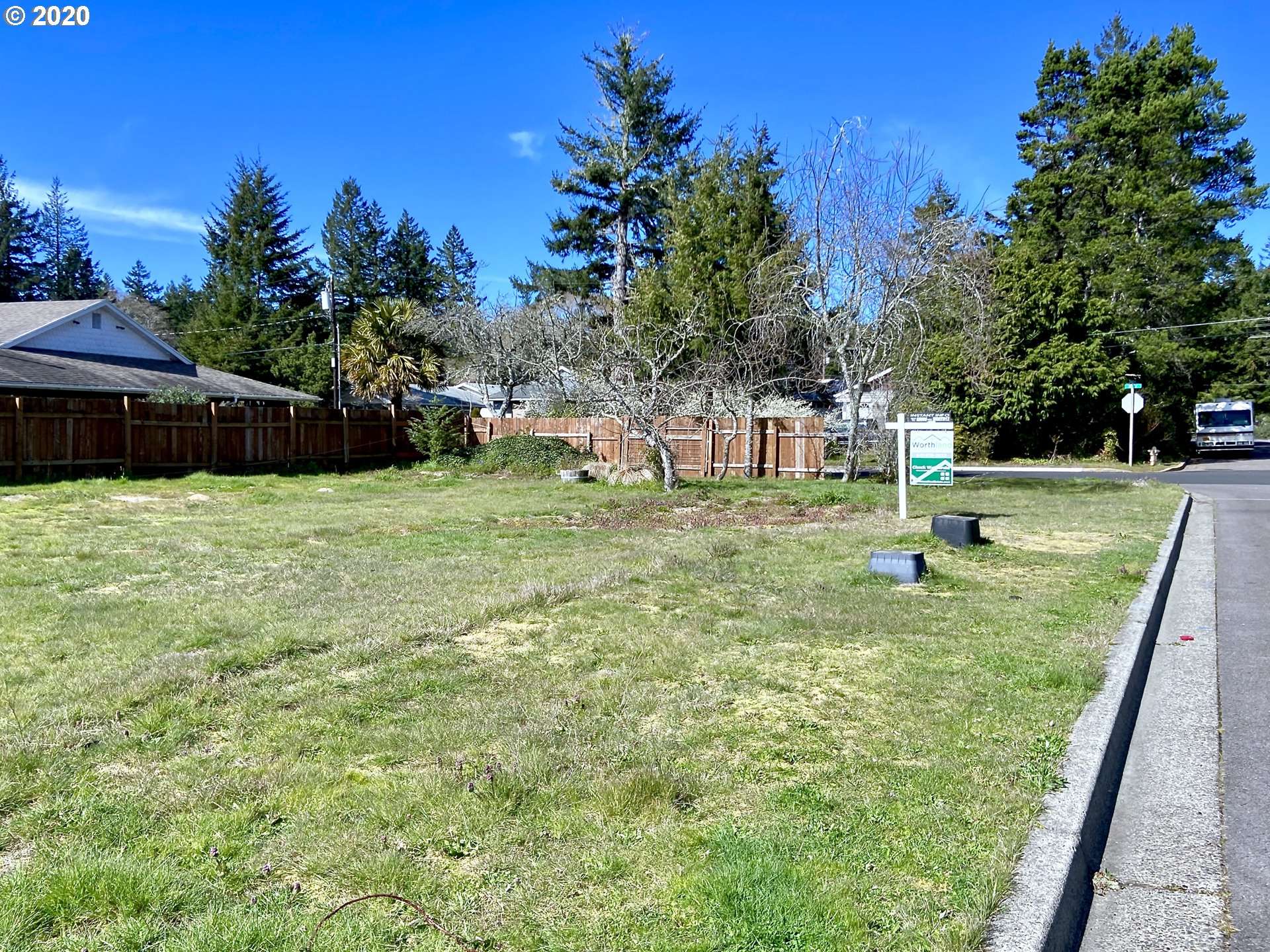 Florence, OR 97439,10th ST