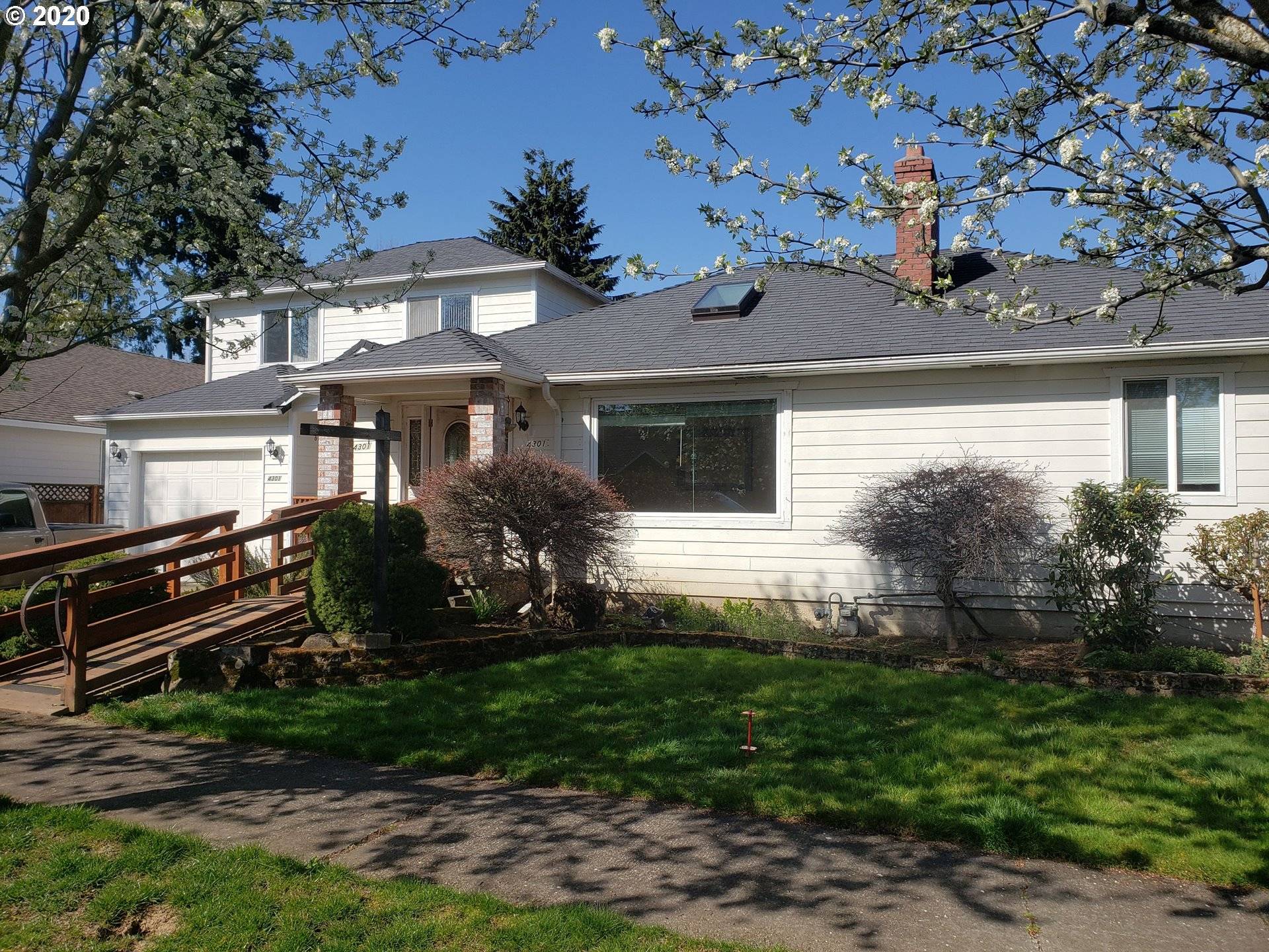 Portland, OR 97206,4301 SE LAMBERT ST