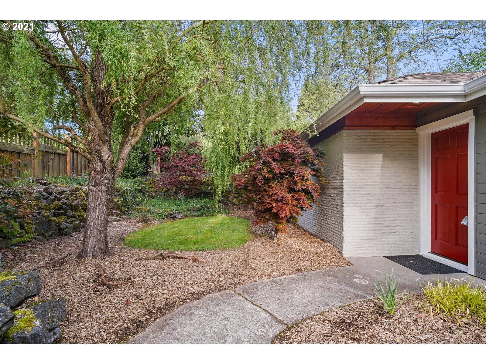 Portland, OR 97221,5245 SW SHATTUCK RD