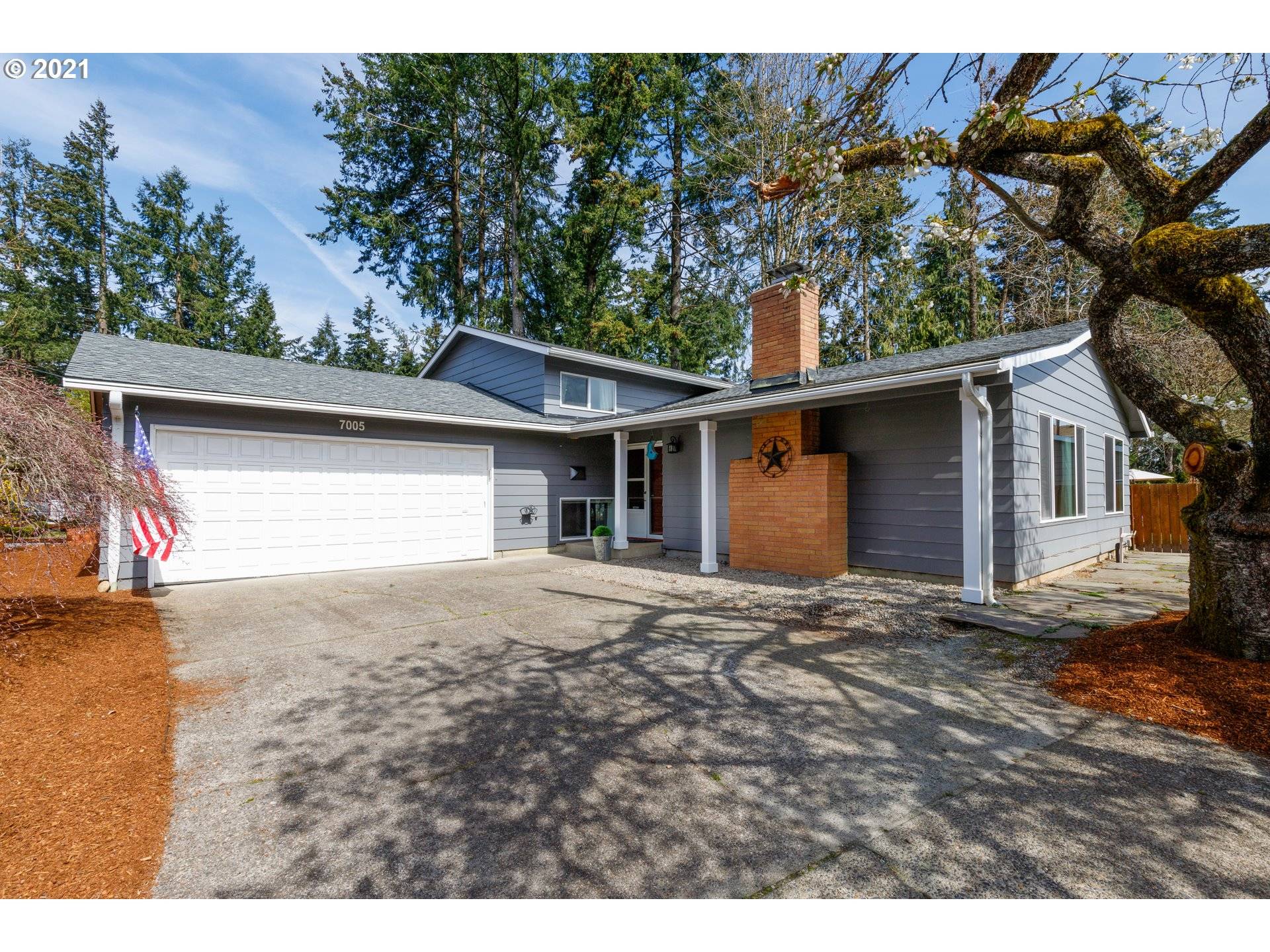 7005 VALLEY VIEW DR, Gladstone, OR 97027