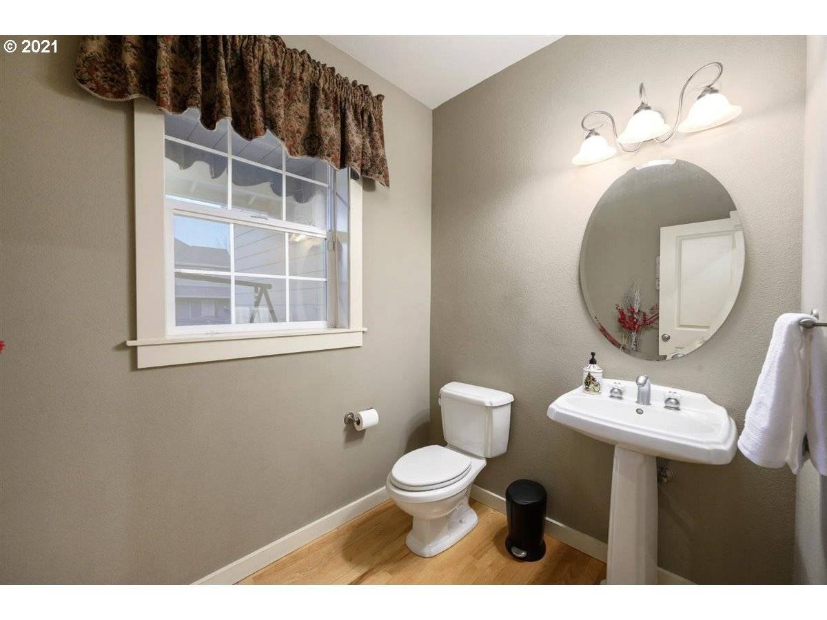 Tualatin, OR 97062,10736 SW COTTONWOOD ST