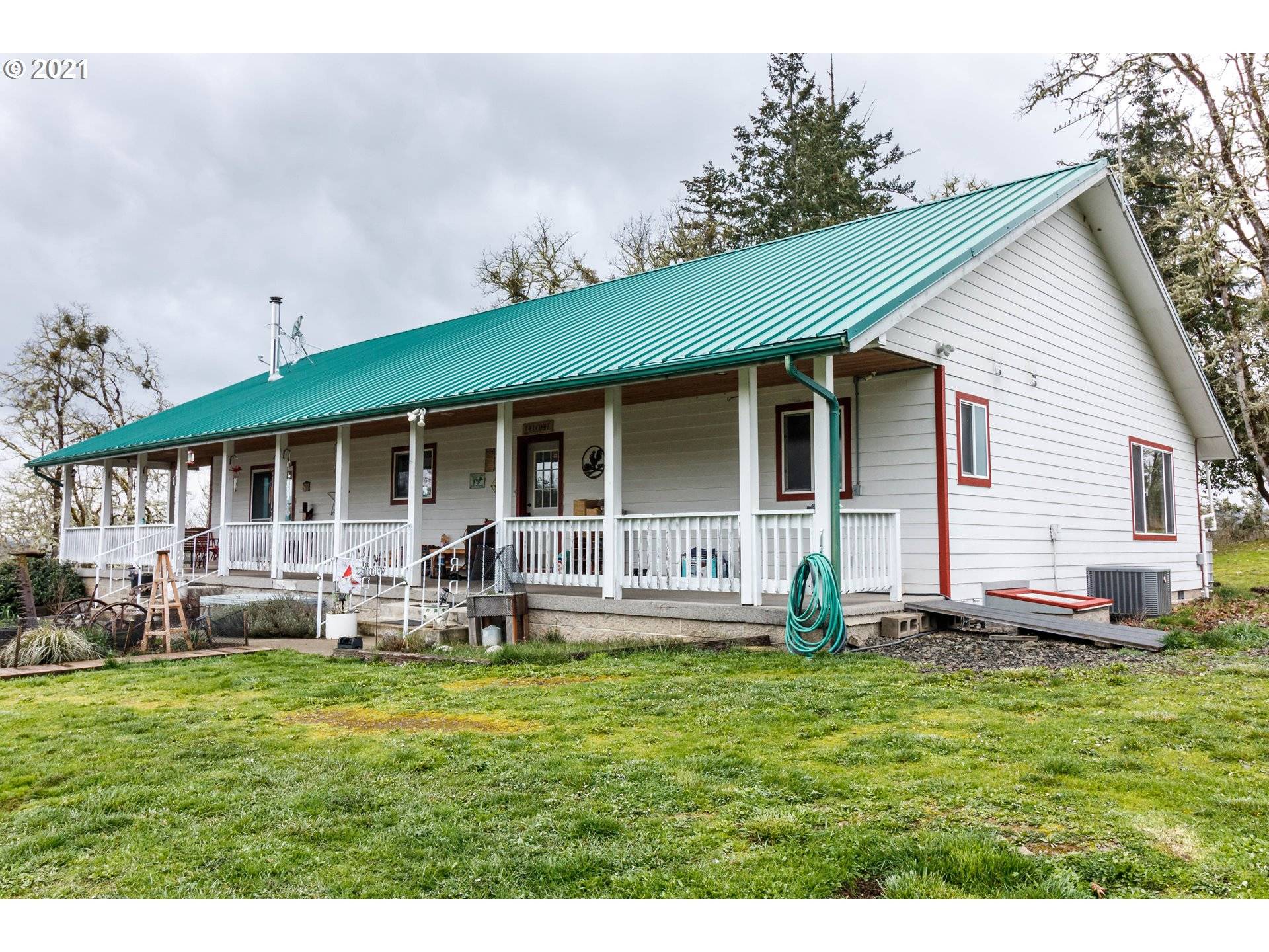 Sutherlin, OR 97479,783 FIR VISTA RD