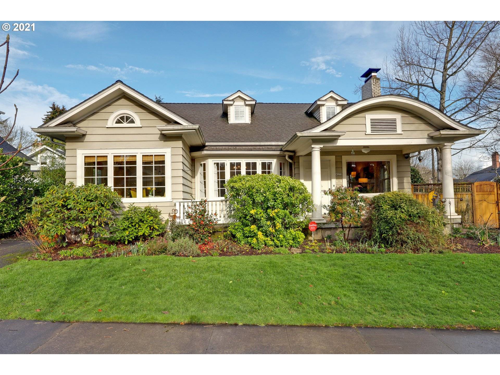 4235 NE HOYT ST, Portland, OR 97213