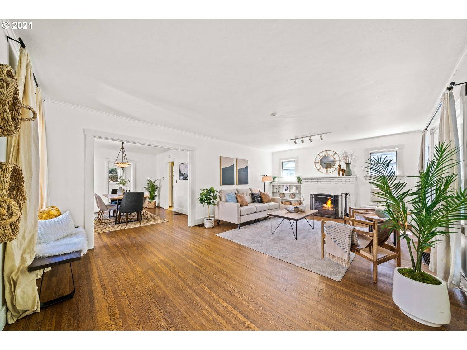 Portland, OR 97232,3910 NE GLISAN ST