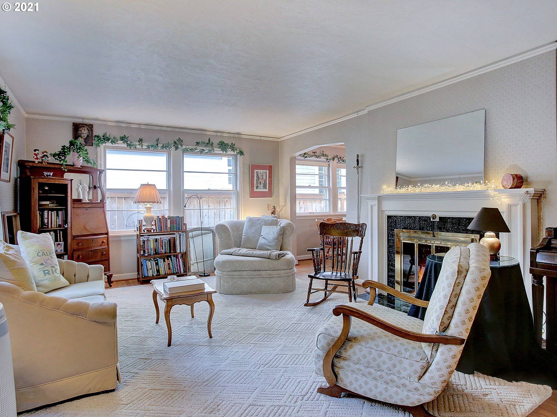 Lake Oswego, OR 97034,871 8TH ST
