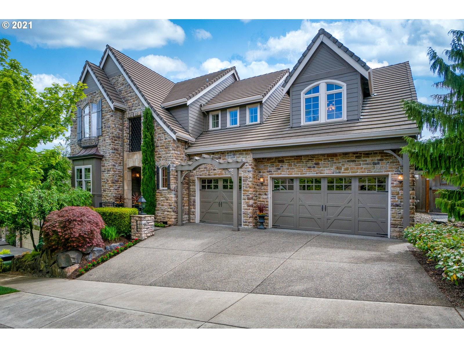 8748 SW AMICUS TER, Beaverton, OR 97007