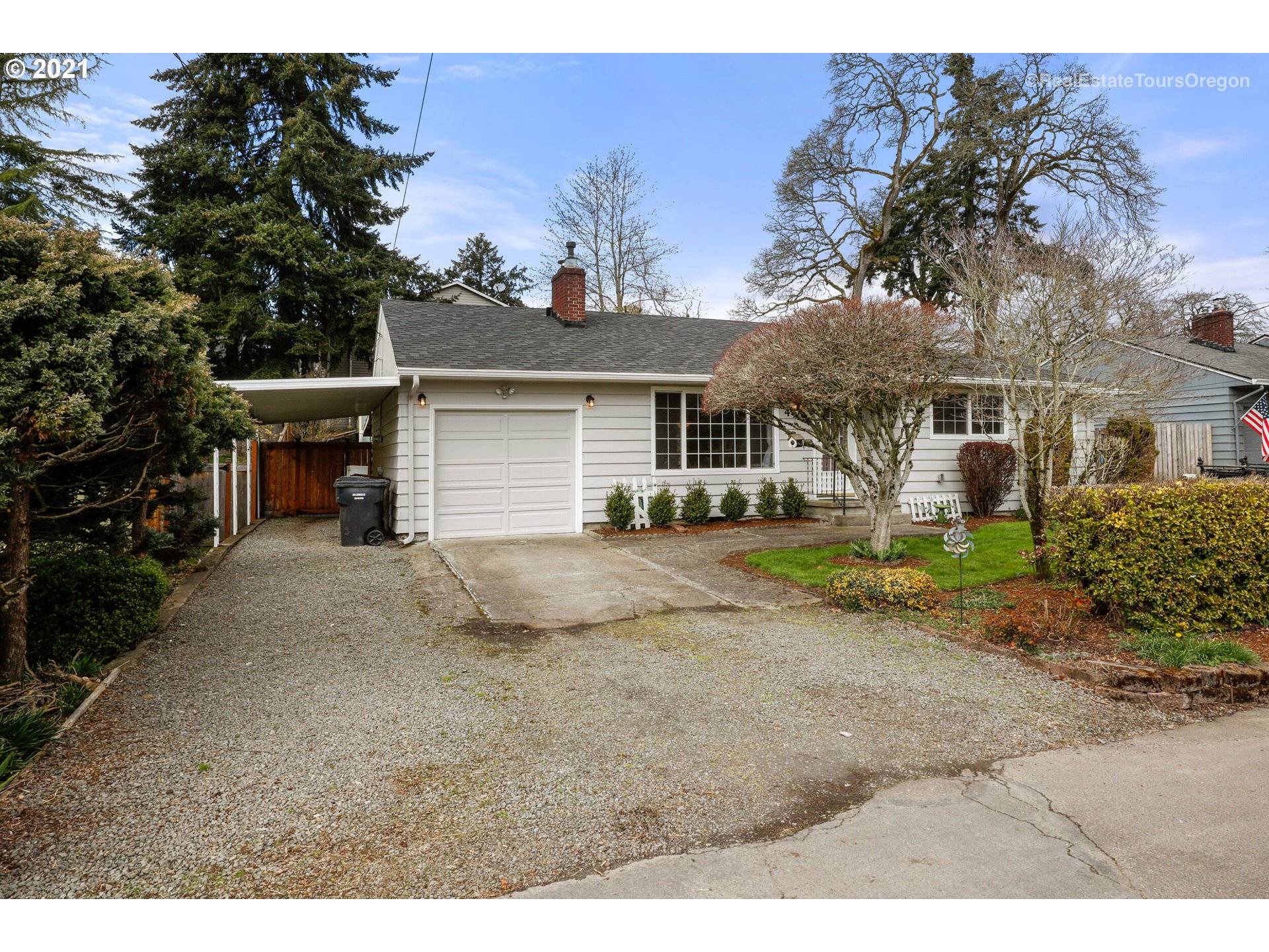 Gladstone, OR 97027,440 E FAIRFIELD ST