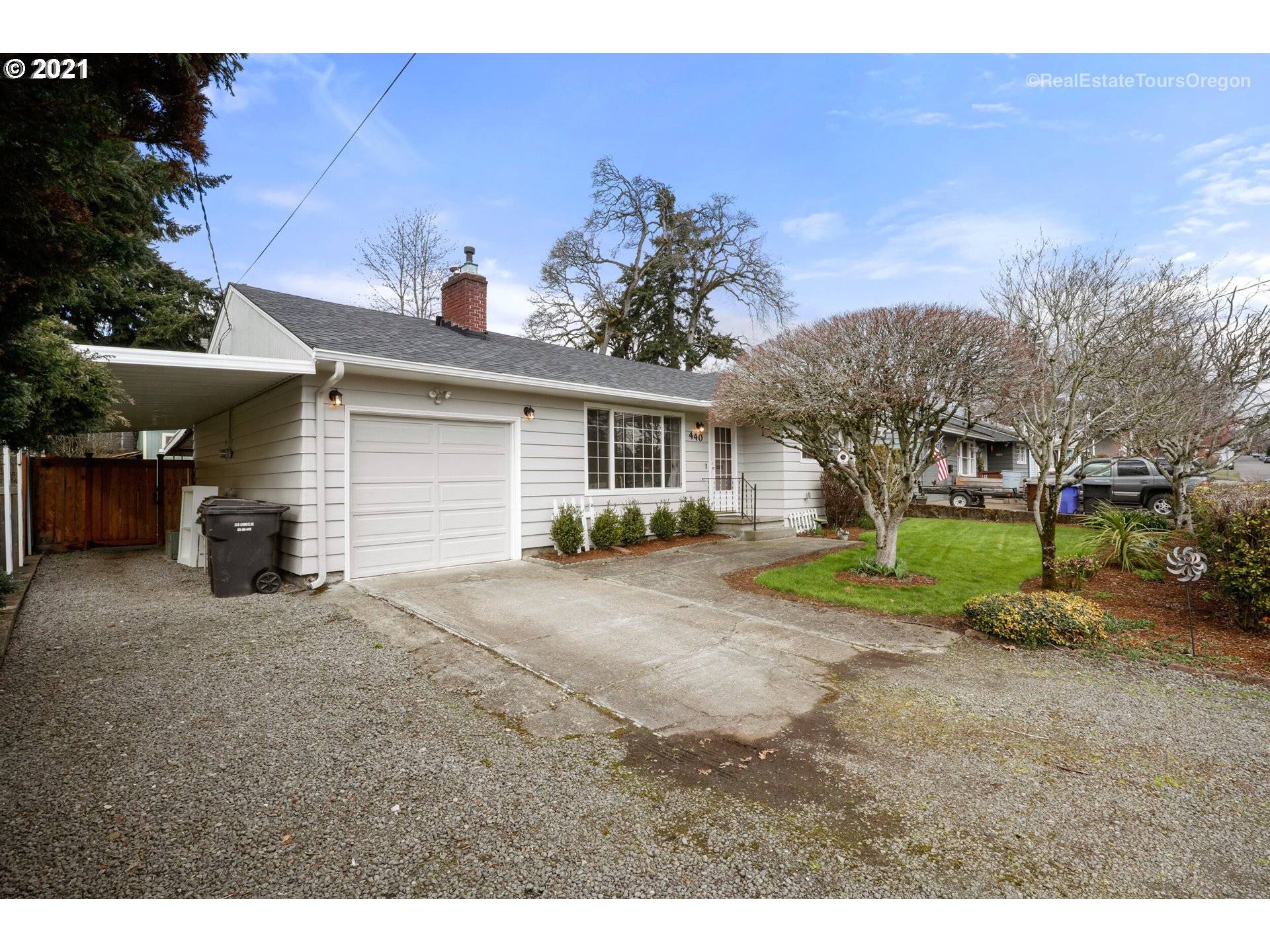 Gladstone, OR 97027,440 E FAIRFIELD ST