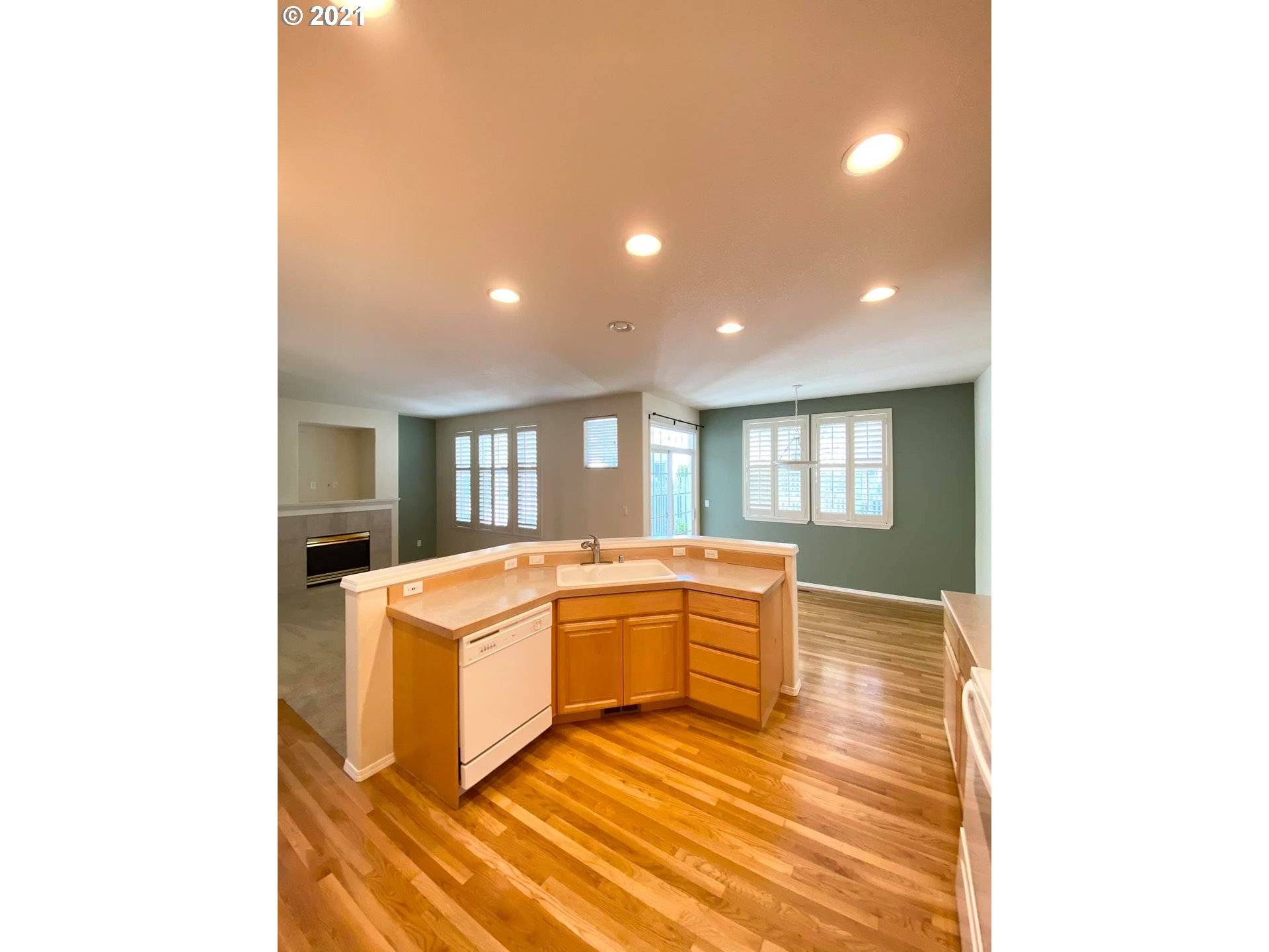 Vancouver, WA 98683,17146 SE 23RD DR #4