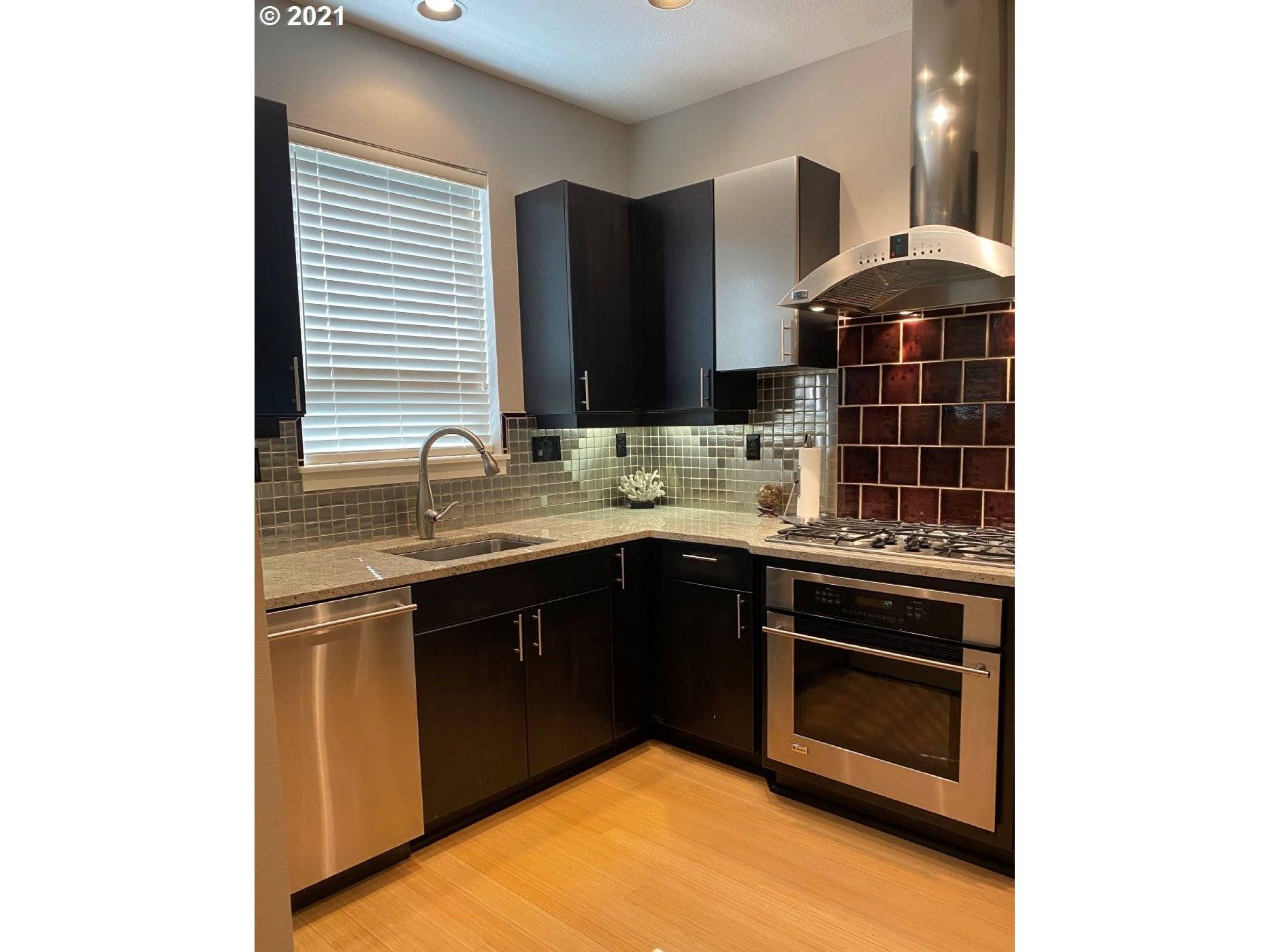 Portland, OR 97225,10318 SW TAYLOR ST