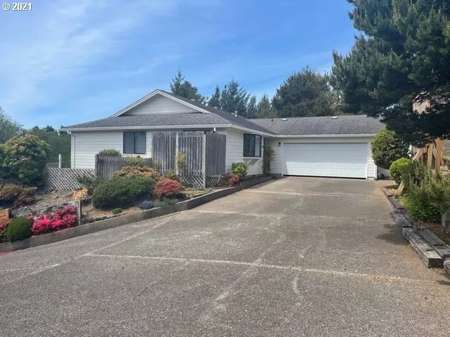 Newport, OR 97365,915 NE 7TH DR