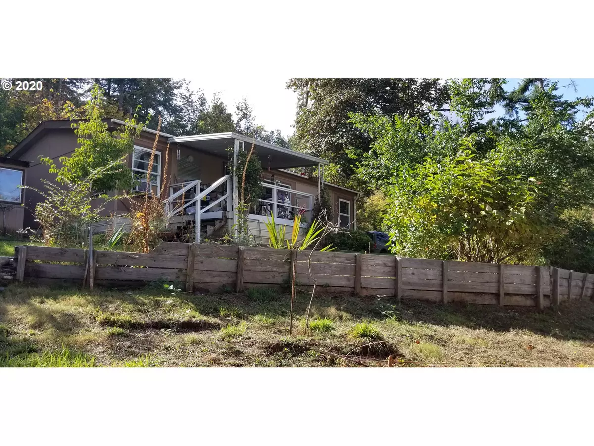 Oakland, OR 97462,948 DEER HOLLOW LN