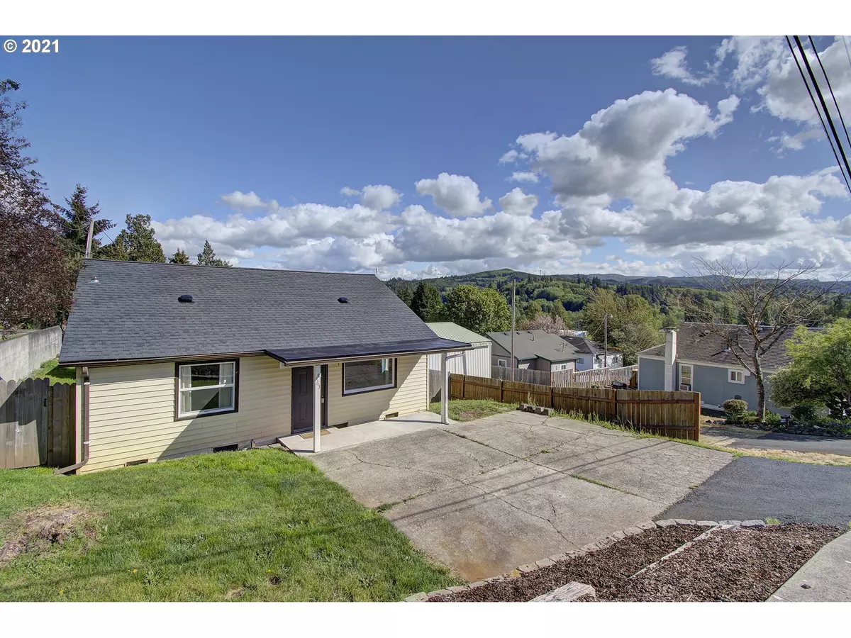 Clatskanie, OR 97016,863 NE POPLAR ST