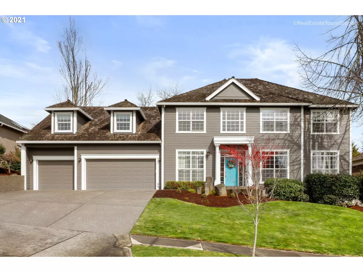 West Linn, OR 97068,2550 BEACON HILL DR