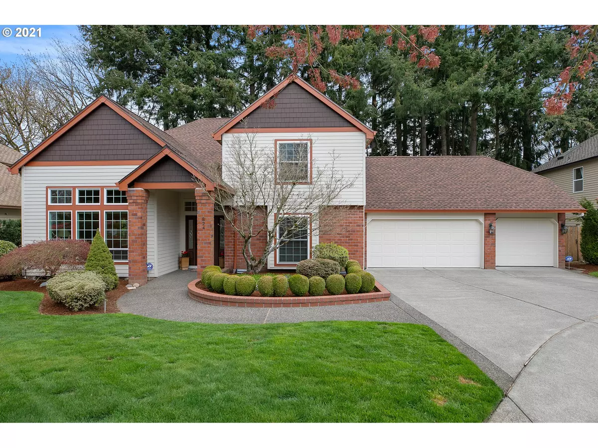 West Linn, OR 97068,824 WENDY CT