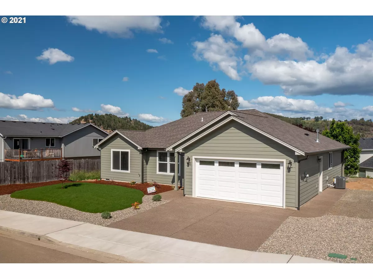 Winston, OR 97496,300 NE ROSE RIDGE DR