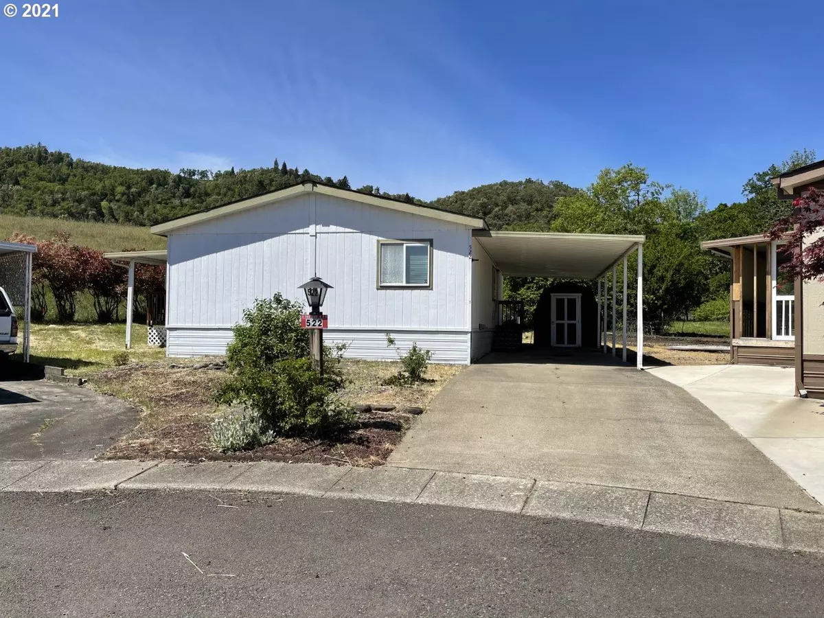 Roseburg, OR 97470,522 SHADOW RANCH LN