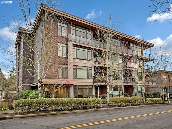 7910 SW 31ST AVE #106, Portland, OR 97219