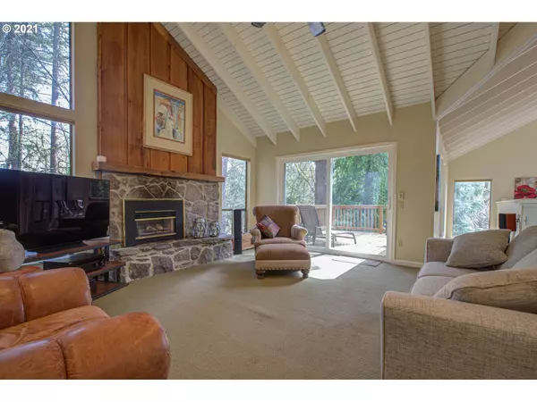 Lake Oswego, OR 97035,15380 TWIN FIR RD