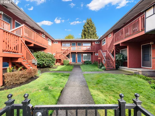 2937 SE WAVERLEIGH BLVD #10, Portland, OR 97202