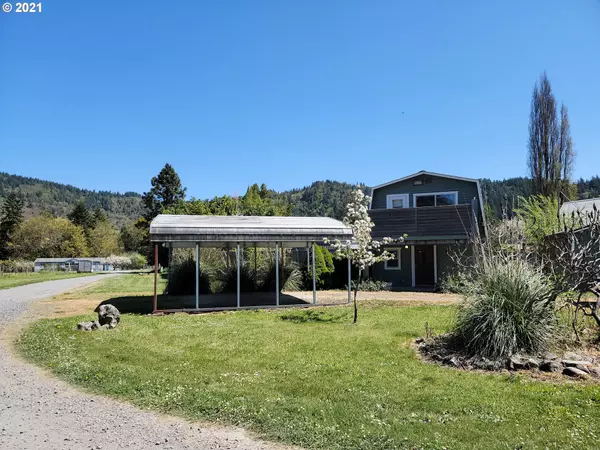 1250 3RD AVE, Powers, OR 97466