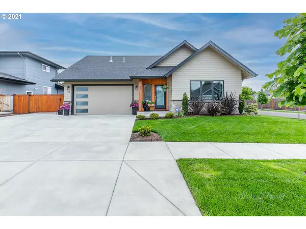 32 W DEAN AVE, Eugene, OR 97404