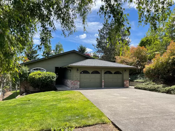 172 NW BRENT CT, Roseburg, OR 97471