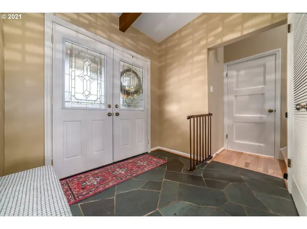 2132 ESCALANTE ST, Eugene, OR 97404