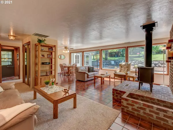 Springfield, OR 97478,37224 CAMP CREEK RD