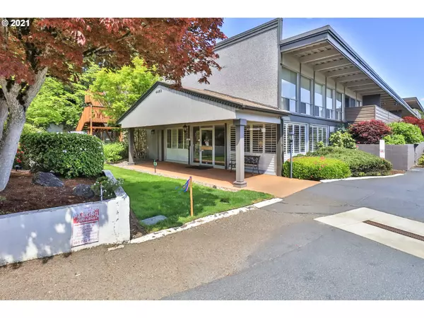 4460 SW SCHOLLS FERRY RD #2A, Portland, OR 97225