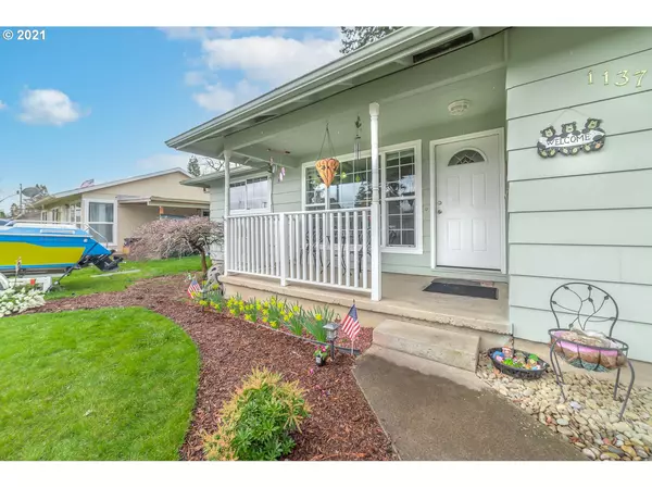 Cottage Grove, OR 97424,1137 PENNOYER AVE