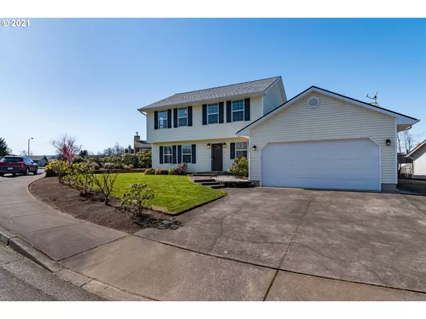 Creswell, OR 97426,1084 CEDAR CT