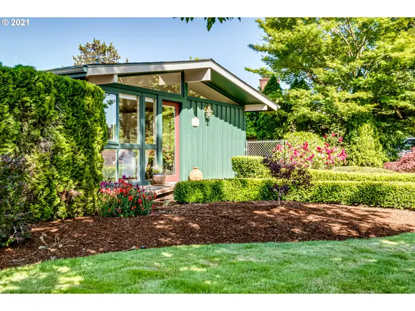 3565 WESTERN DR, Eugene, OR 97401