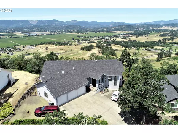 Roseburg, OR 97471,367 RIDGECREST DR