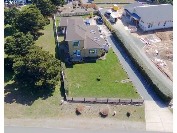 Bandon, OR 97411,2885 SW BEACH LOOP DR