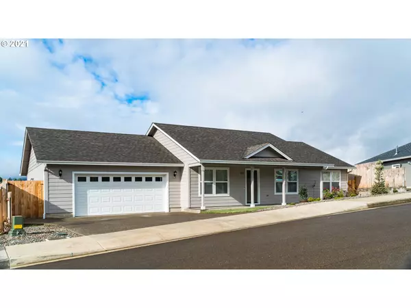 977 FOREST HEIGHTS ST, Sutherlin, OR 97479