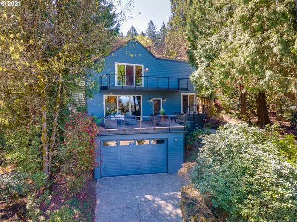 3010 NW LURAY TER, Portland, OR 97210