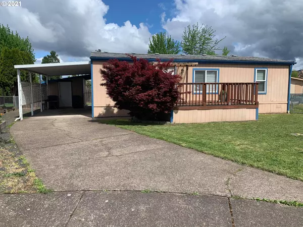 450 Scotts Glen DR, Springfield, OR 97477