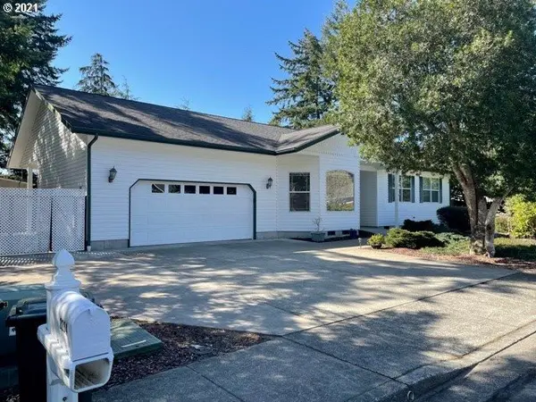 2284 21ST ST, Florence, OR 97439