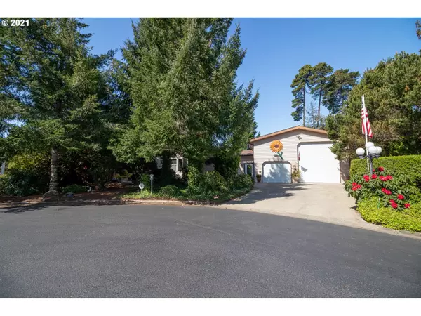 407 SHERWOOD LOOP, Florence, OR 97439