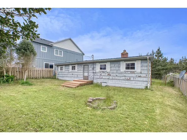 27105 K PL, Ocean Park, WA 98640